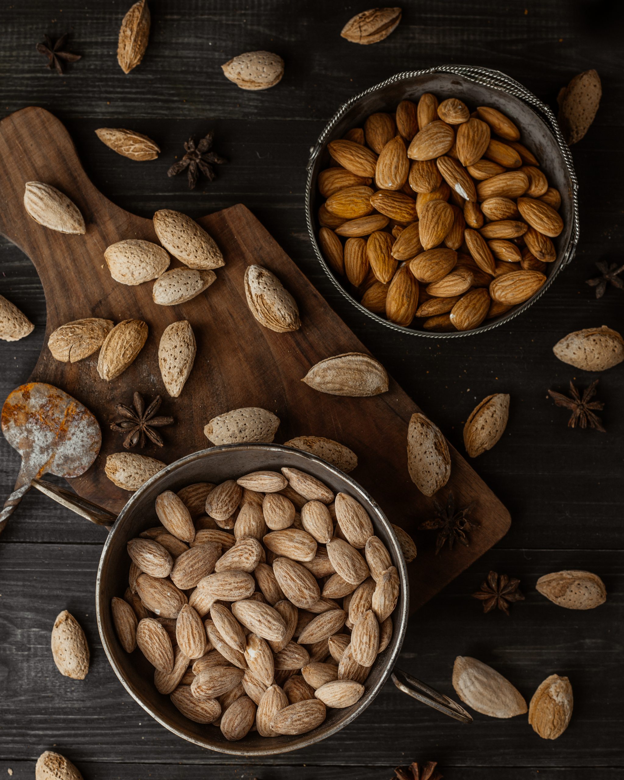 تامین و توزیع بادام