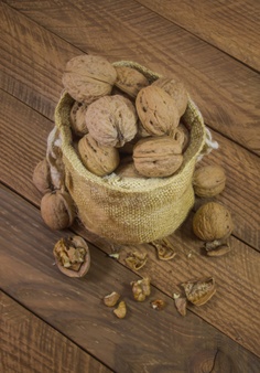 خرید گردو از کشاورز