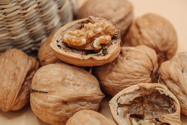 فروش عمده گردو در تویسرکان