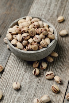 خرید پسته فندقی خام