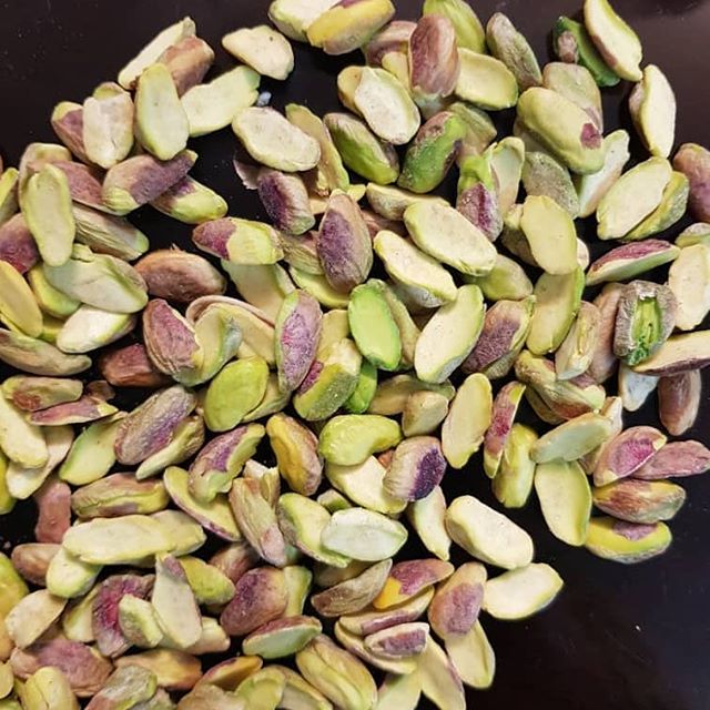 فروش مستقیم مغز پسته لپه