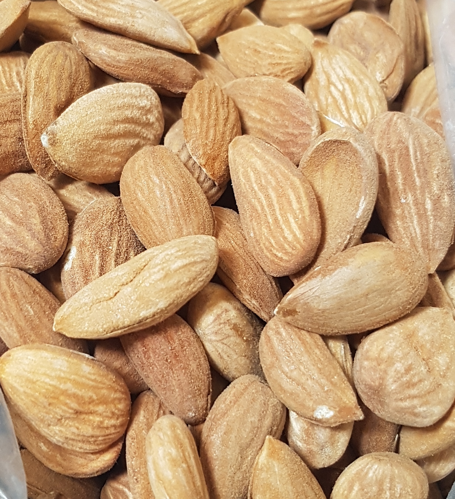قیمت مغز بادام صادراتی ایران