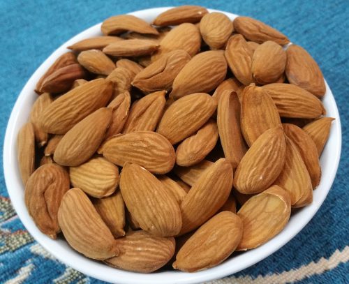 صادرات بهترین بادام درختی ایران