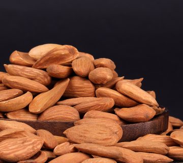 مرکز عرضه مستقیم بادام مامایی مرغوب ایرانی