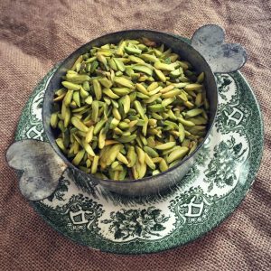خرید مستقیم خلال پسته از تولید کننده