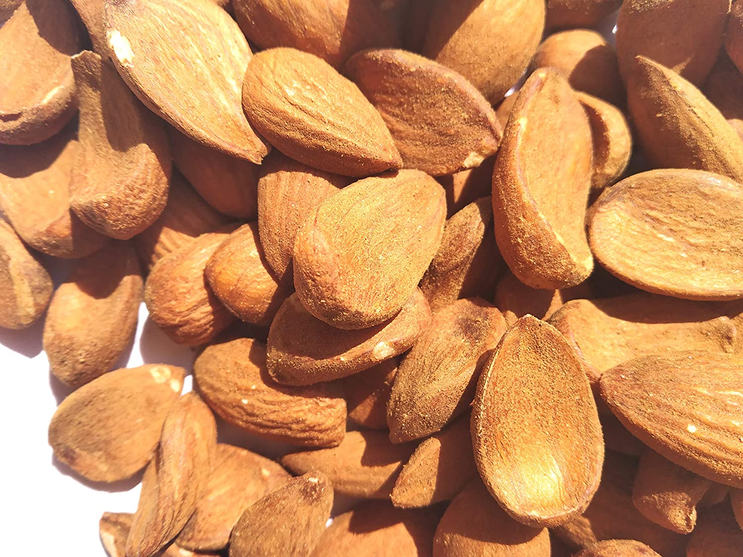 فروشگاه اینترنتی عرضه بادام مامایی