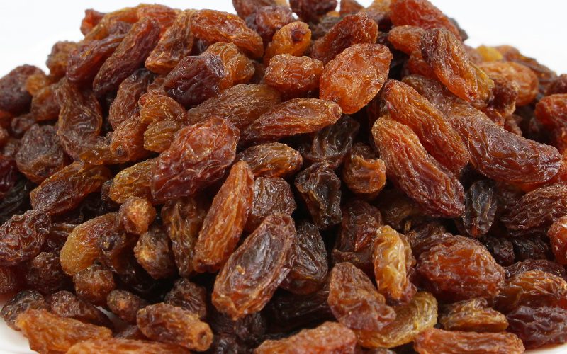 خرید کشمش آفتاب خشک | قیمت کشمش ایرانی_ شرکت خشکبار تجارت پویا(شادیز)