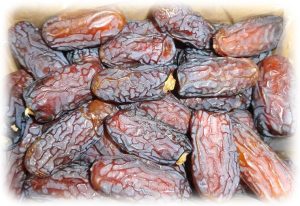 قیمت خرما ایرانی - شرکت شادیز، صادرکننده خرما به خاورمیانه و غرب و شرق آسیا