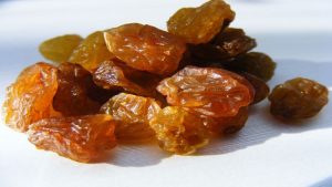 تولید کشمش ایرانی - کشمش ایرانی ملایر _ فروش عمده کشمش _ خرید عمده - شرکت شادیز