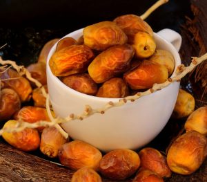 نحوه استفاده از خرمای زاهدی - خرمای ارگانیک زاهدی _ محصولات خرمای شادیز